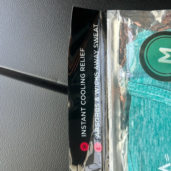 Men’s NWT Athleticool Performance Tee Medium – Moisture Wicking Athletic Shirt - Picture 3 of 6